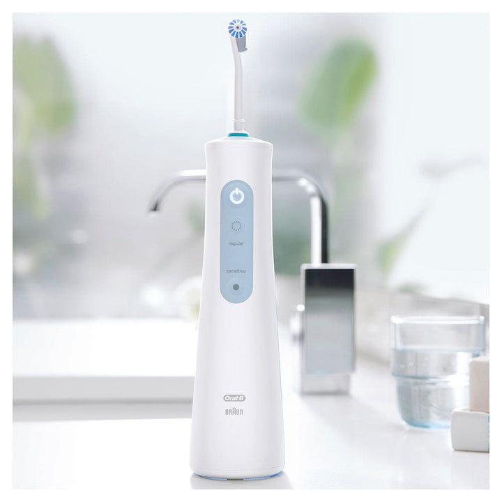 Oral-B Aquacare Water Dental Floss With Oxyjet Technology