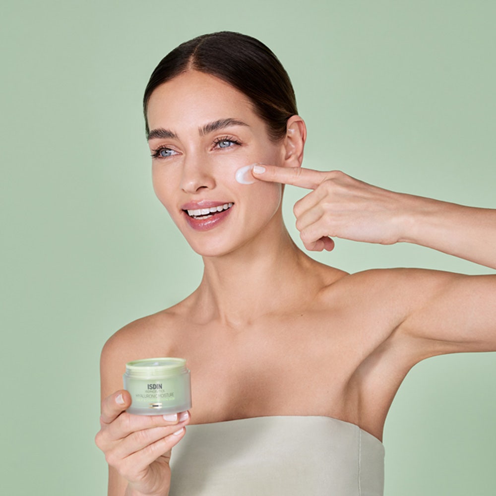 Isdin Hyaluronic Moisture Hydrating and Mattifying Anti-Age Face Moisturizer 50g (1.76 oz)
