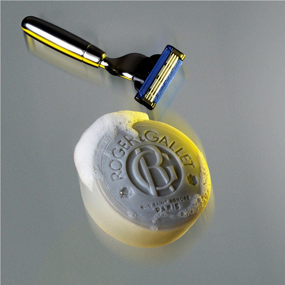 Roger & Gallet Cologne Twist Giftboxes Vanity Shaving Bar 100g + After Shave Gel 75ml (2.54fl oz)