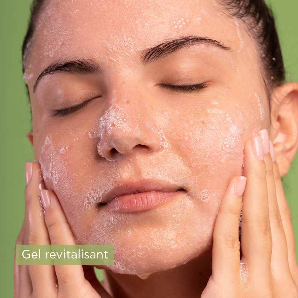 Apivita Lime & Propolis Face Cleansing Gel 200ml (6.76 fl oz)