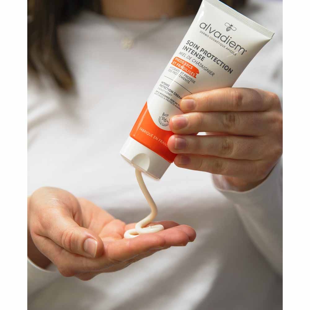 Alvadiem Intensive protective care for dry and fragile feet 100 ml (3.38fl oz)