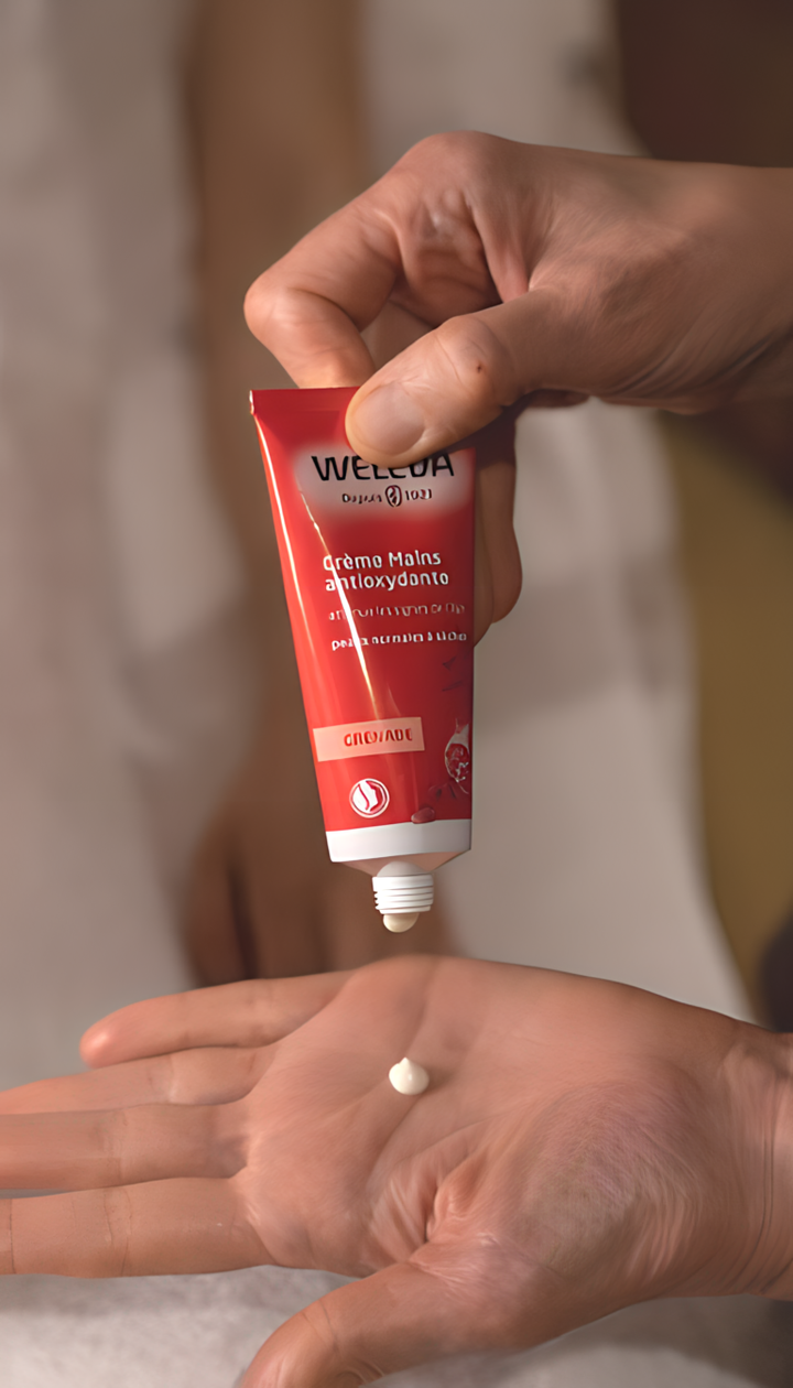 Weleda Pomegranate كريم مُجدِّد لليدين 50ml