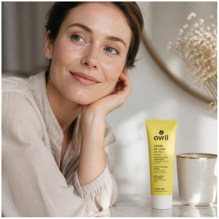 Avril Organic apricot kernel oil day cream dry and sensitive skin 50ml (1.69fl oz)