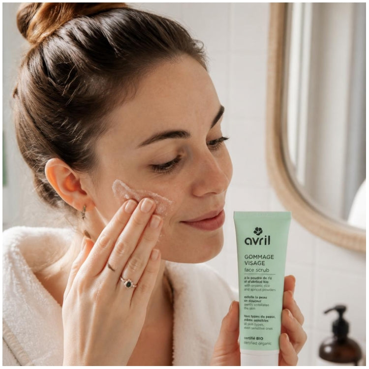 Avril Organic Rice and Apricot Powder Facial Scrub 50ml (1.69fl oz)