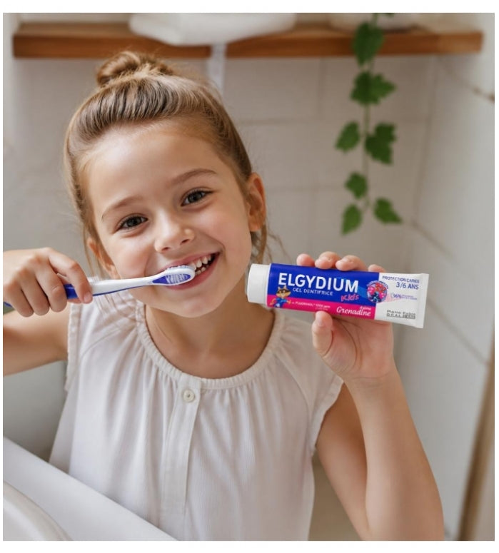 Elgydium Toothpaste Caries Protection Gel 3/6 Years Kids Grenadine flavour 50 ml (1.69fl oz)