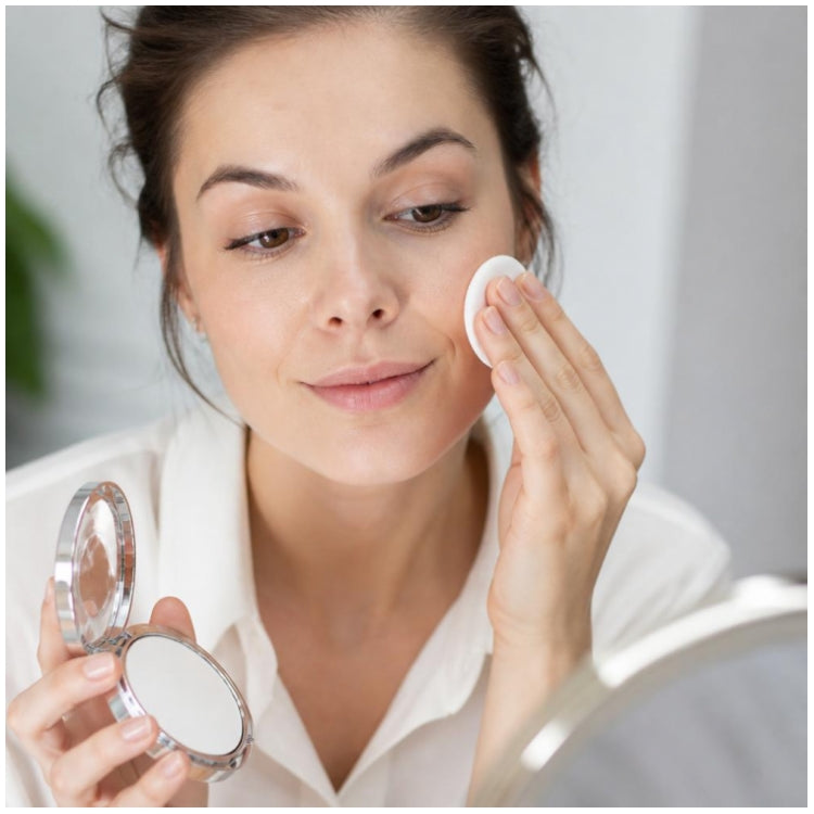 Eye Care Cosmetics Pó para realçar a tez com fórmula de alta tolerância