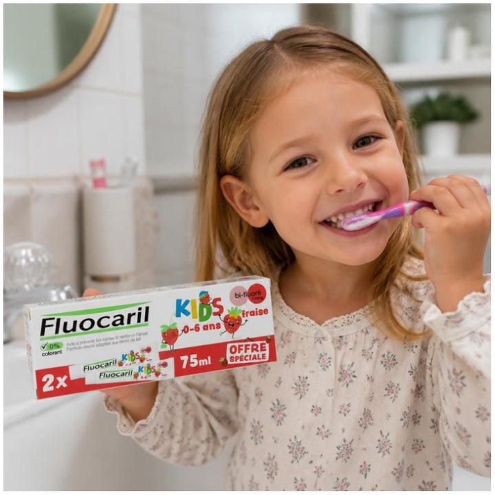 Fluocaril Dentifricio Kids Bifluorato alla Fragola 0 - 6 anni 2x75ml