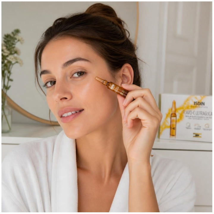 Isdin Flavo-C Ultraglican Antioxidant & Hydrating x 30 Ampoules