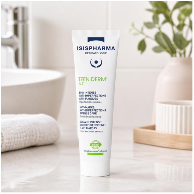 Isispharma Teen Derm AZ عناية مكثفة مضادة لآثار الحبوب والعيوب 30ml