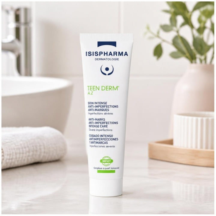 Isispharma Teen Derm AZ عناية مكثفة مضادة لآثار الحبوب والعيوب 30ml
