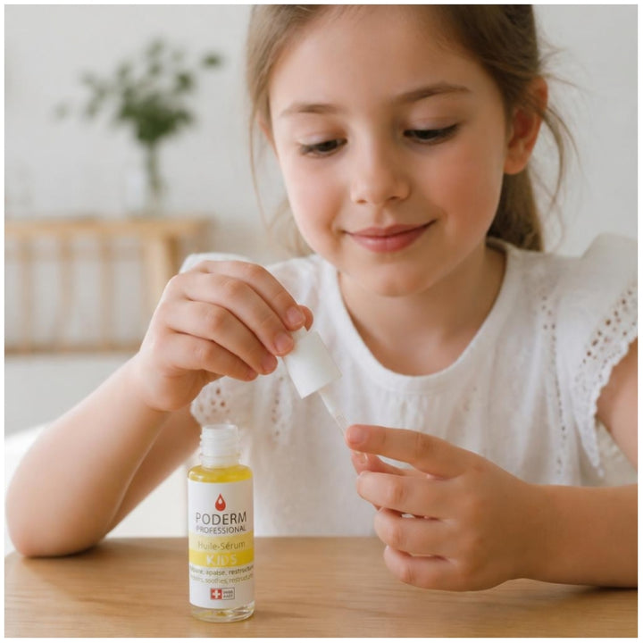 Poderm Oil Serum Kids Damaged nails 8ml (0.27fl oz)