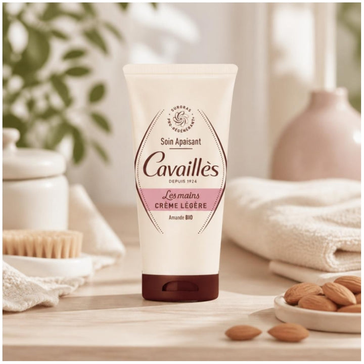 Cavaillès Light Hand Cream Almond 50ml (1.69fl oz)