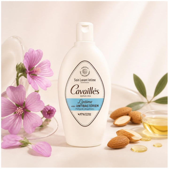 Cavaillès Intimate Dryness Moisturising Intimate Cleansing Care 100ml (3.38fl oz)