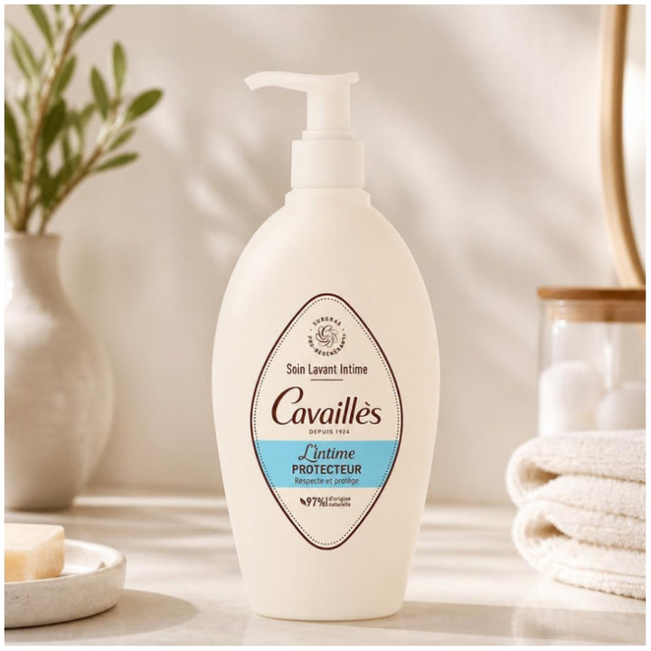 Cavaillès Intimate Dryness Anti-Bacterial Cleansing Care 250ml (8.45fl oz)