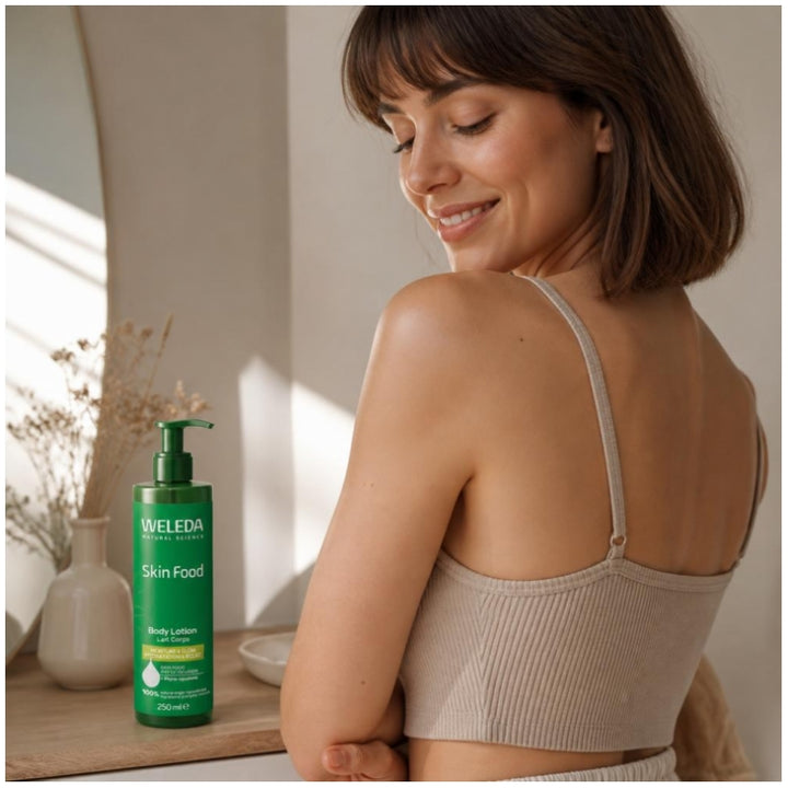 Weleda Skin Food Lait corps hydratation & éclat pour peaux sèches à très sèches 250ml